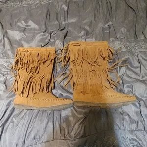 Rampage moccasin fringe boots
